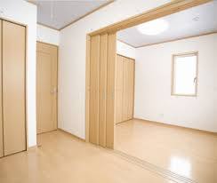 ���t���A�̒��ւ��ƕǂ�V��N���X�̒��ւ��E�������C4